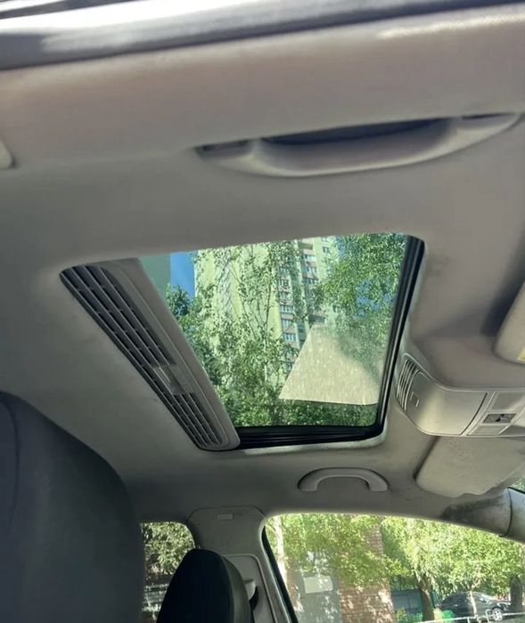Volkswagen Passat полний привид