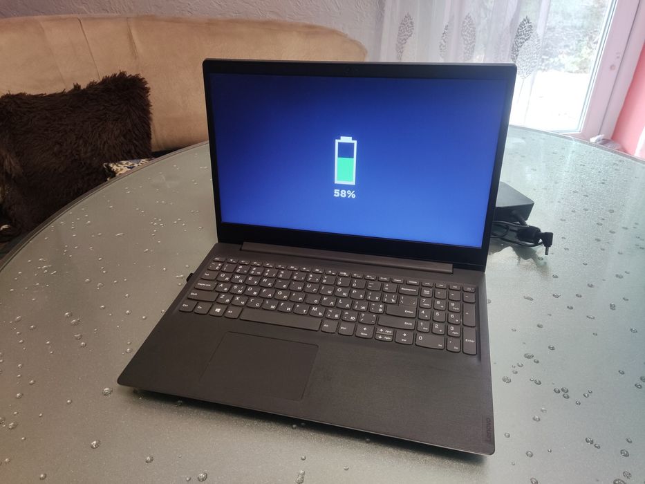 Продам ноутбук Lenovo V15IIL