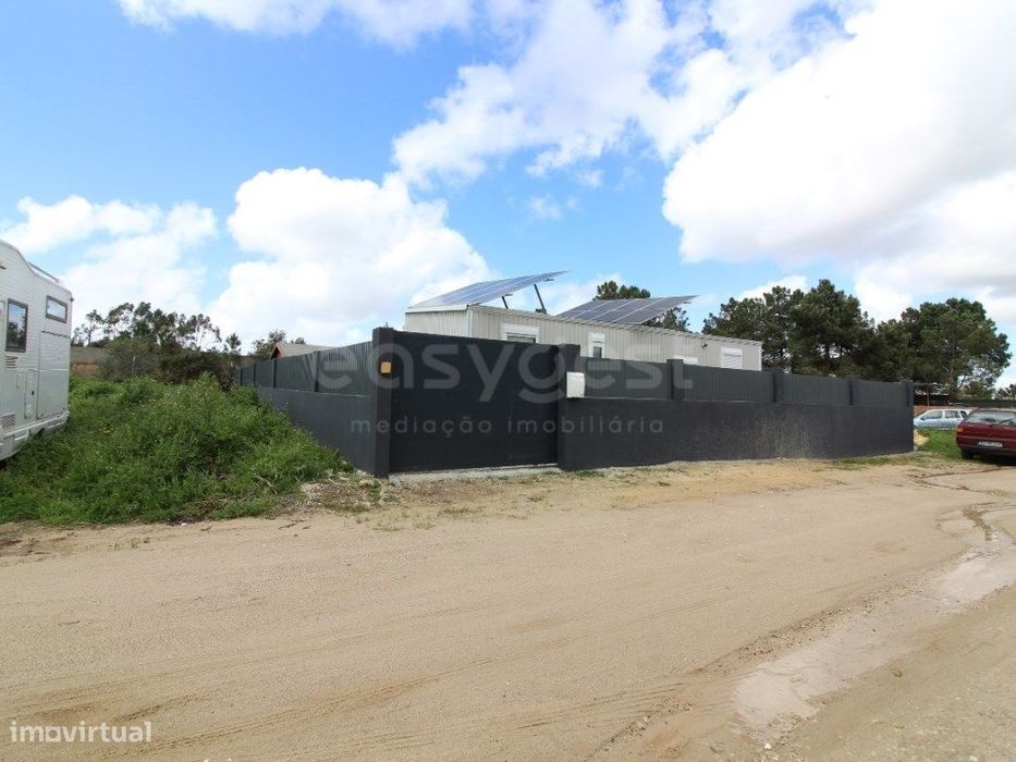 Terreno com casa móvel Pronto à Habitar