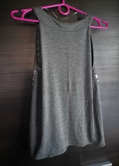 Srebrny top w stylu glamour