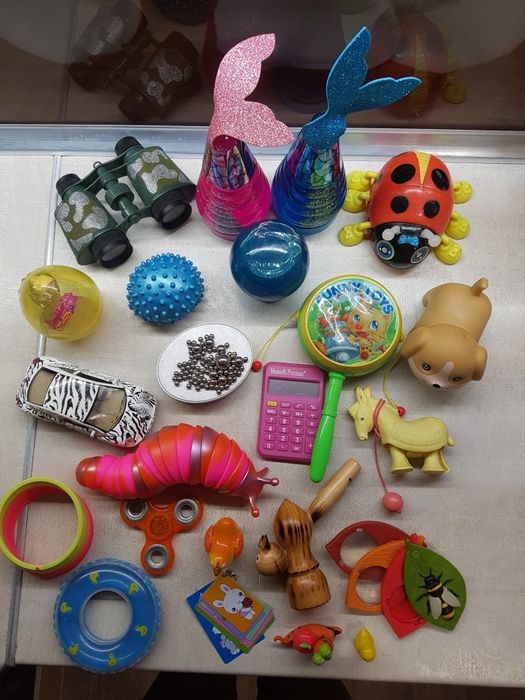 Игрушки бенокль гусеница слаймы животные резиновые и мягкие игрушки