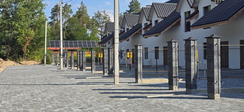 Продам таунхаус (будинок із земельною ділянкою) Бровари, Київська обл.