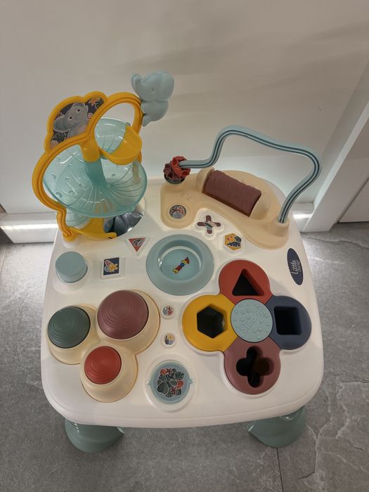 Продам дитячий ігровий столик Smoby