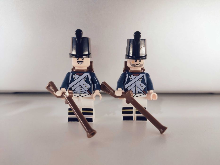 Minifigurka piechota liniowa XIX wiek jak lego granatowa kurtka