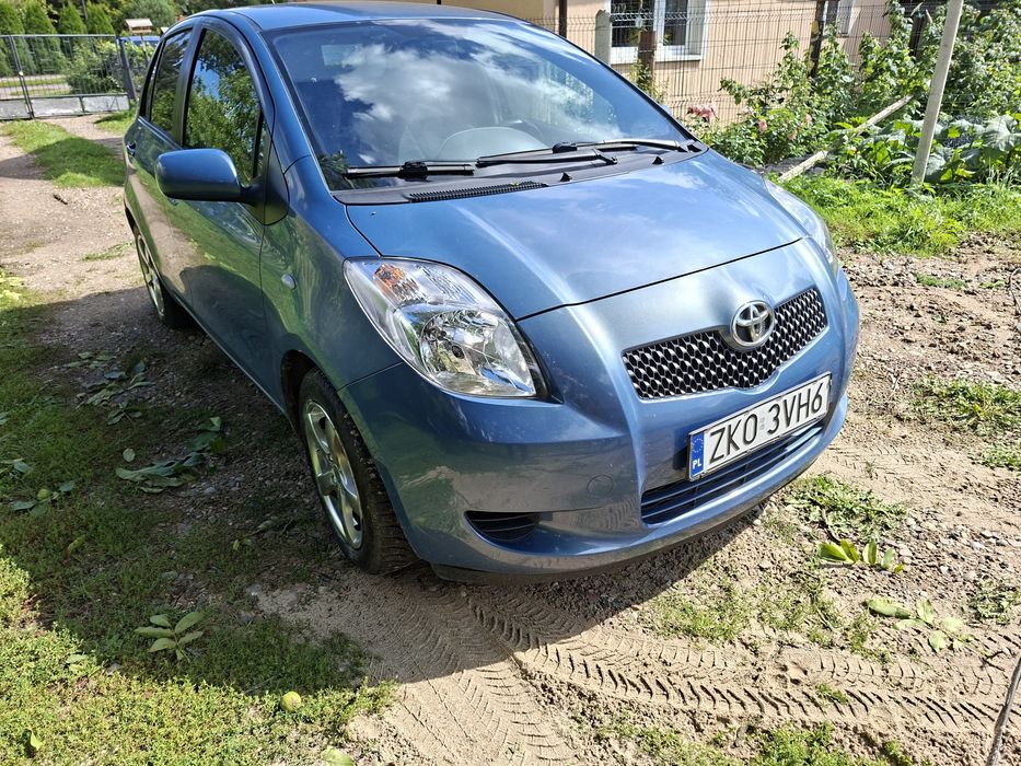 Toyota Yaris 1,3. 07