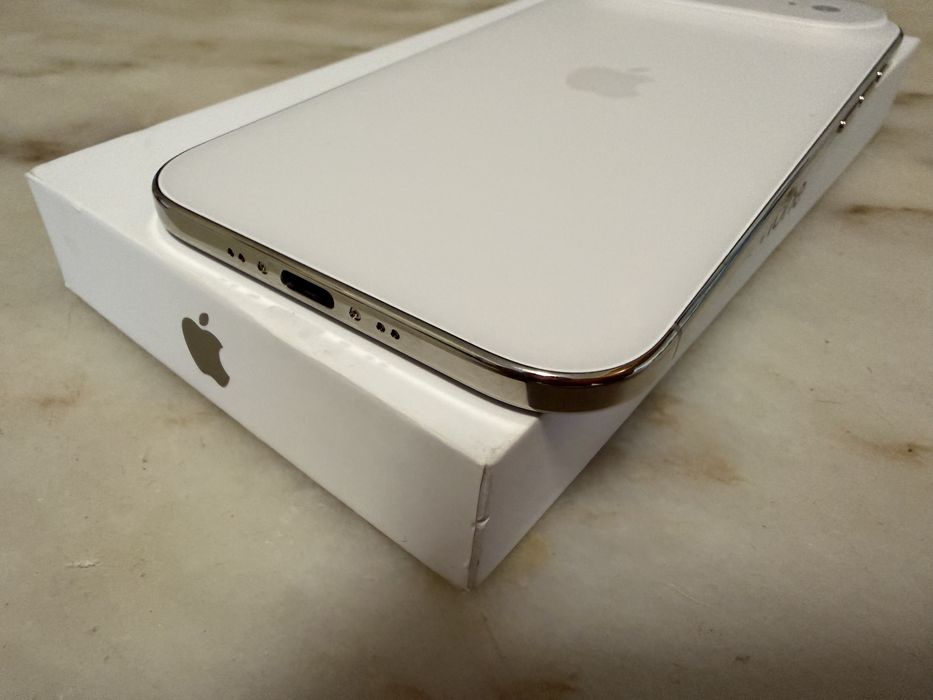 Apple iPhone Air 512gb Light Gold