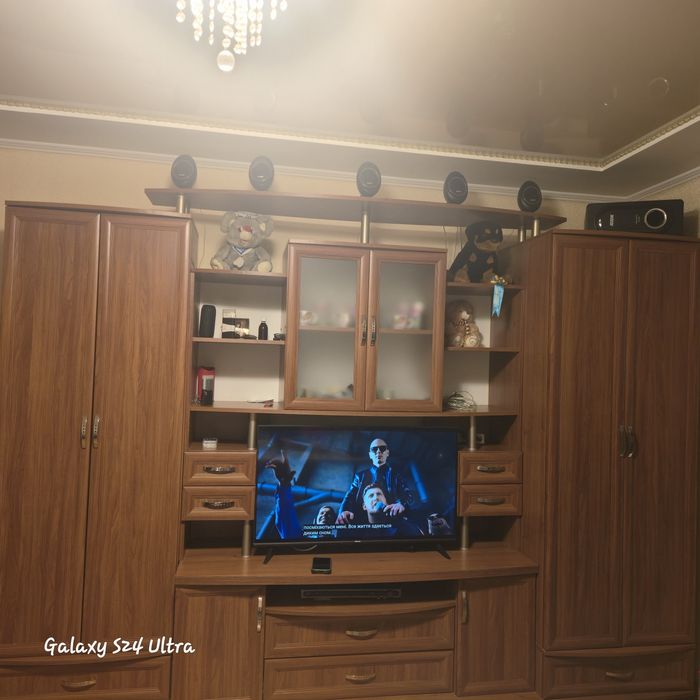 Стінка у вітальню