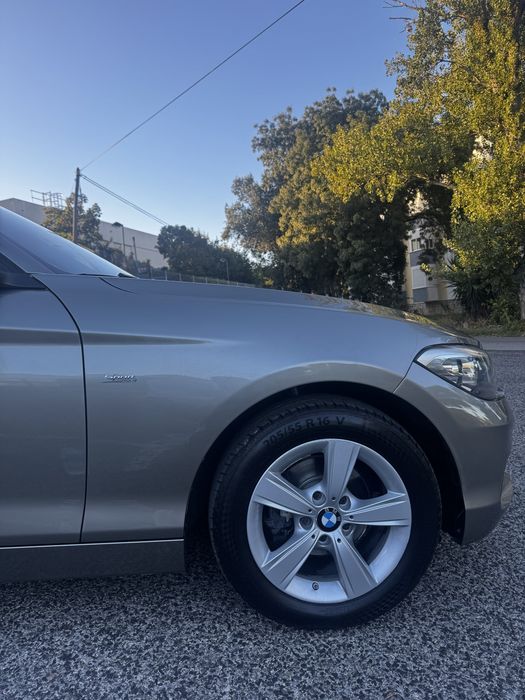 BMW  116d Sport line 2016 foto 4