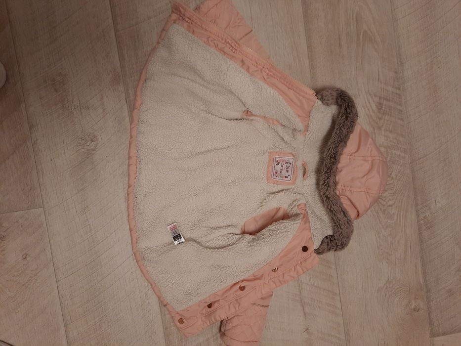 Дитяча курточка для дівчинки