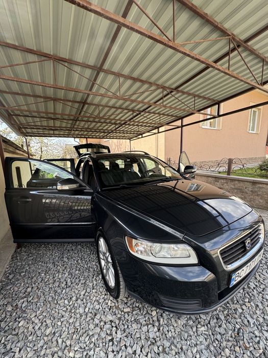 Volvo v50 Drive 2010