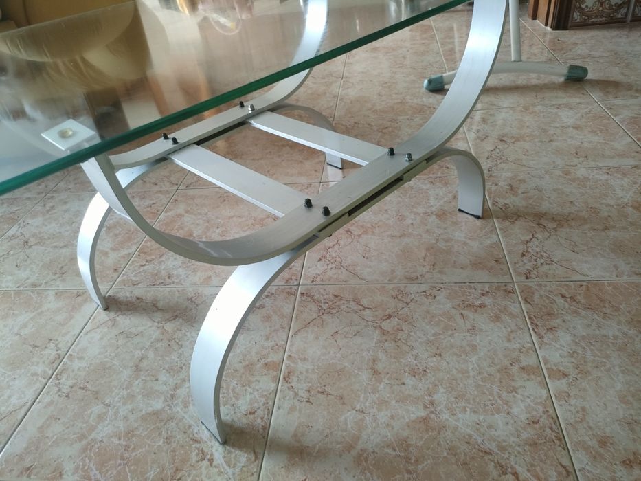 Mesa de centro em vidro
