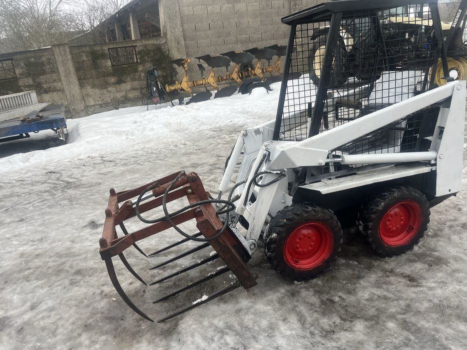 Miniładowarka bobcat 300