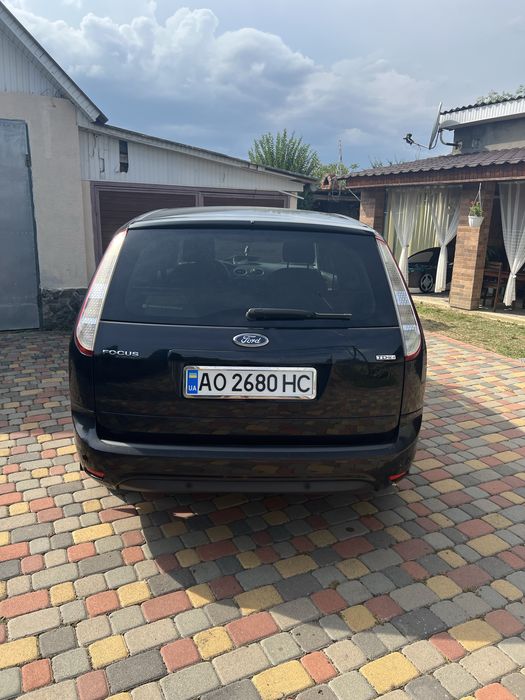Ford focus 2010 року
