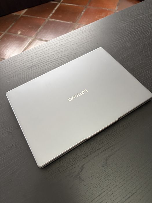 Computador Portátil Lenovo Ideapad Slim 3 15IRH10