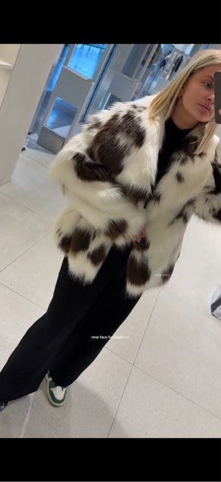 Шуба Zara з тваринним принтом