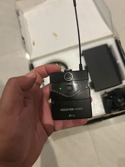 Microfone sem Fio de Cabeça - AKG PW Sr45