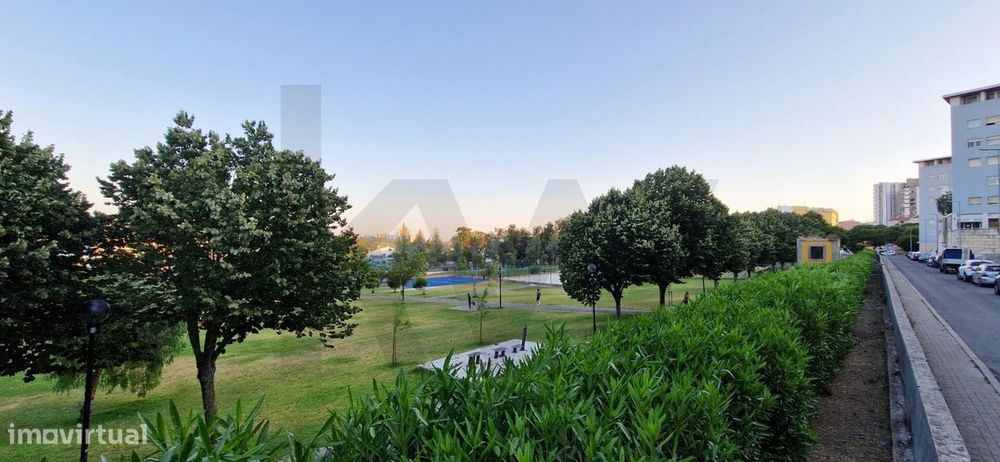 3-Bedroom Apartment for Rent in Alfragide – Varandas do Monsanto – with Parking Space