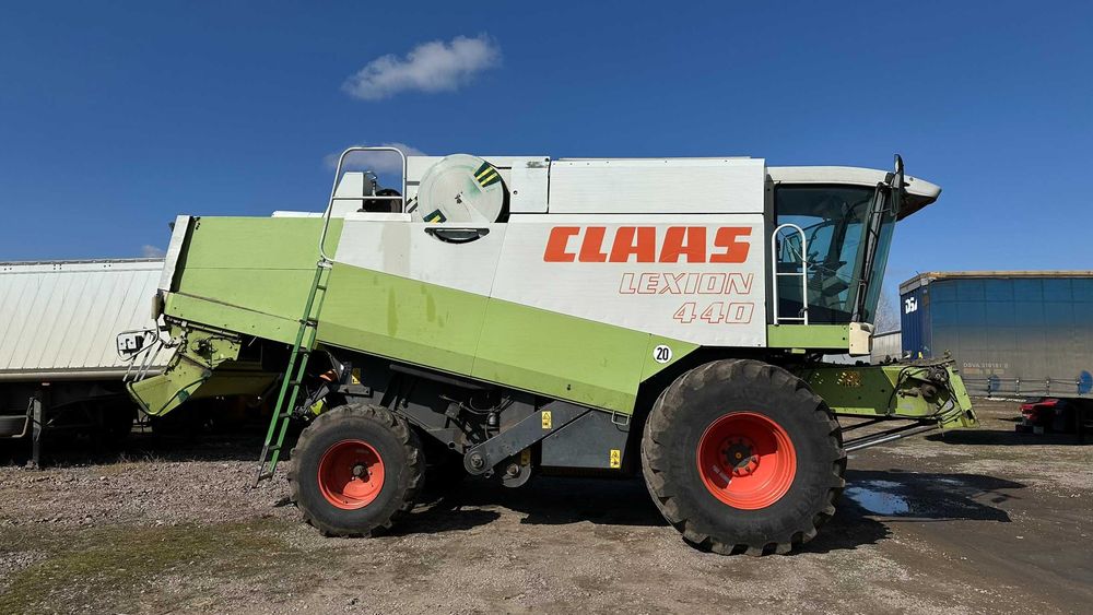 Продам комбайн Claas Lexion 440
