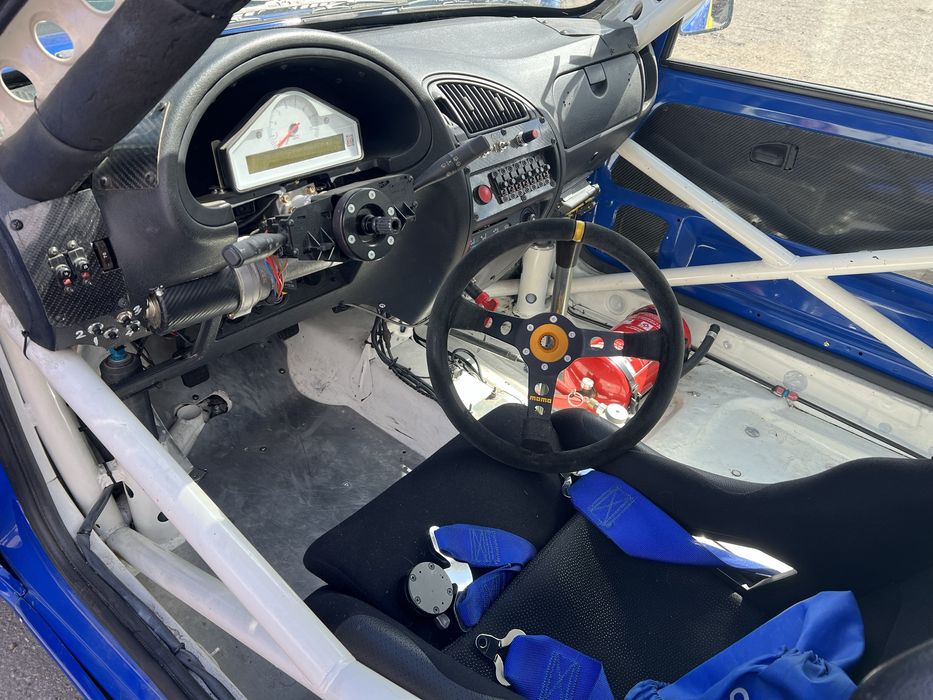 Спортивний гоночний Citroen Saxo VTS Cup