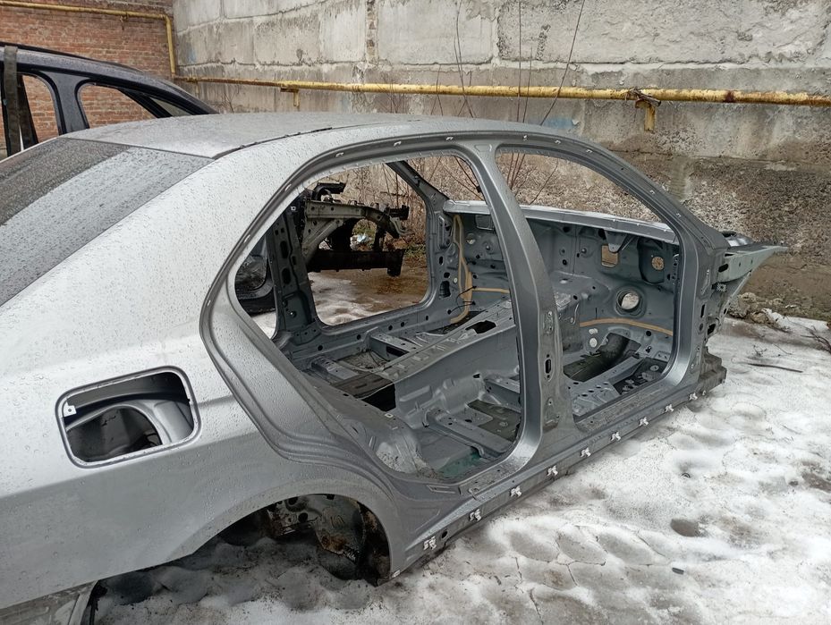 Четверть кузова та лонжерон  Mercedes W212 Мерседес W212