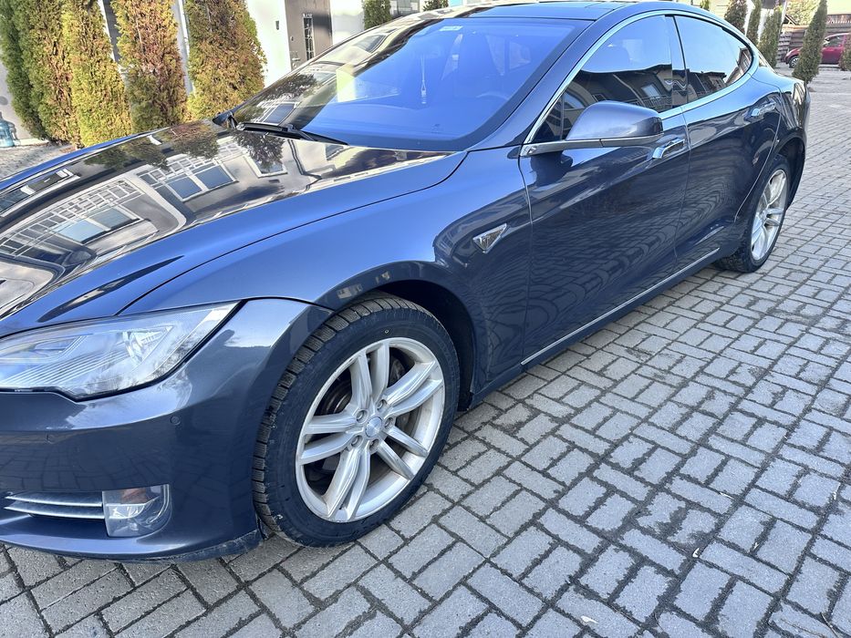 Продам Tesla s 85 тесла с