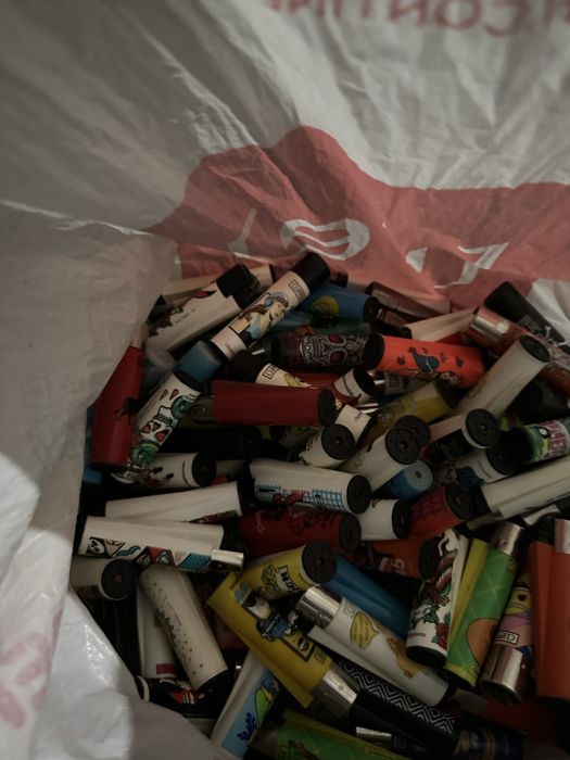 Lote de isqueiros Clipper