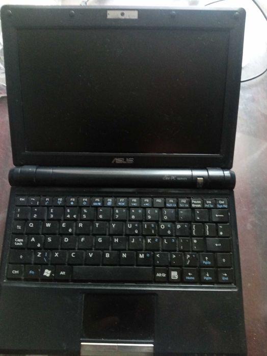 НетбукASUS EeePC