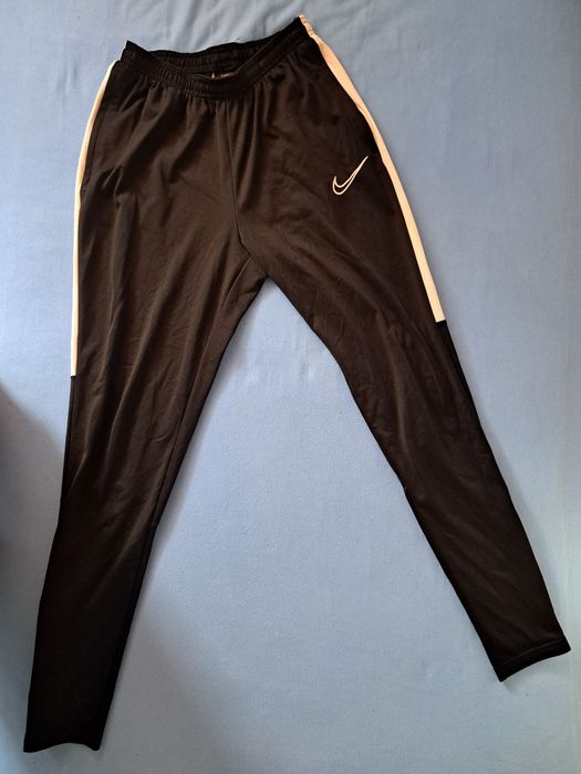 spodnie treningowe Nike