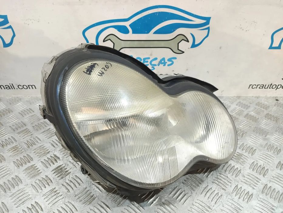 Óticas Mercedes Benz class C W203 fase 1