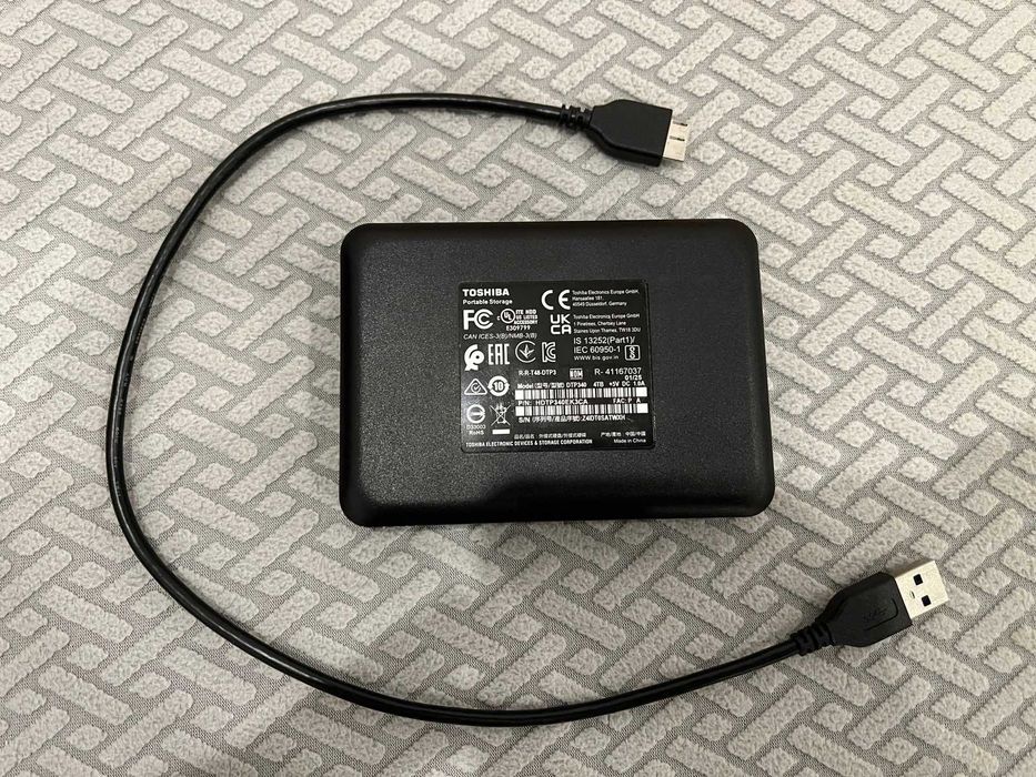 Disco Externo Toshiba Canvio Ready 4TB (USB 3.2)