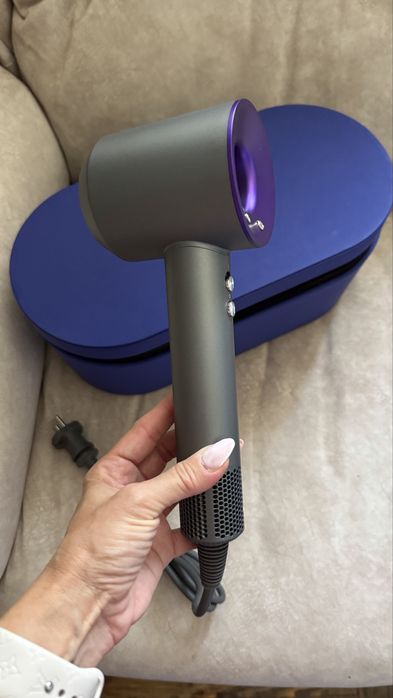 Фен Dyson Supersonic HD08