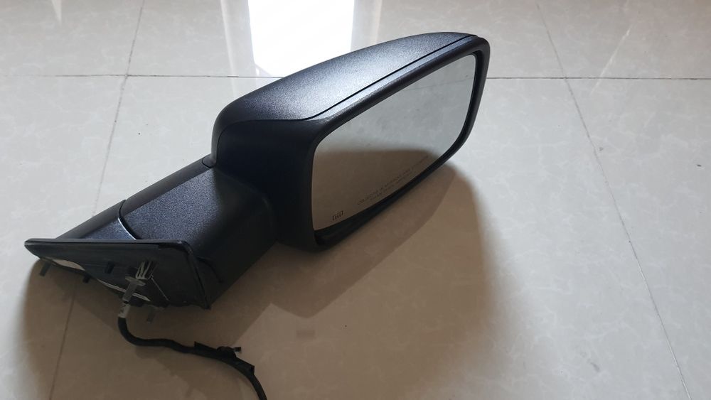 Дзеркало Ram 1500 classic