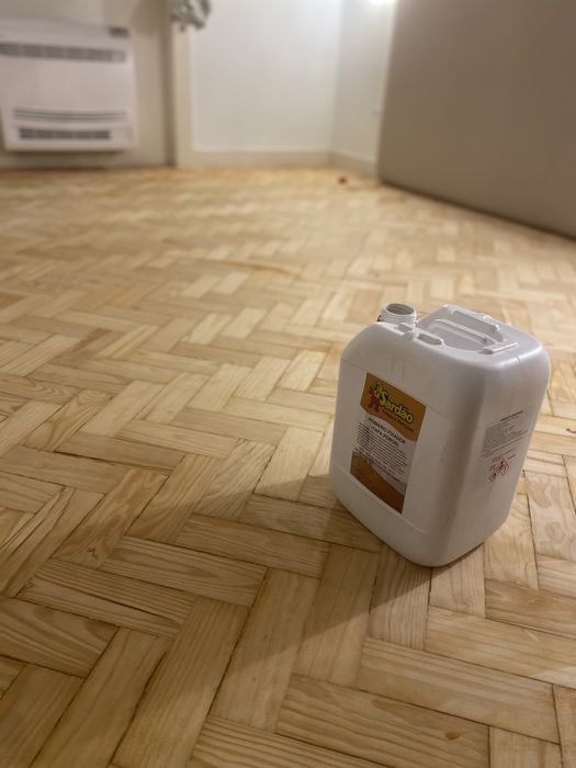 Pinturas e afagamentos