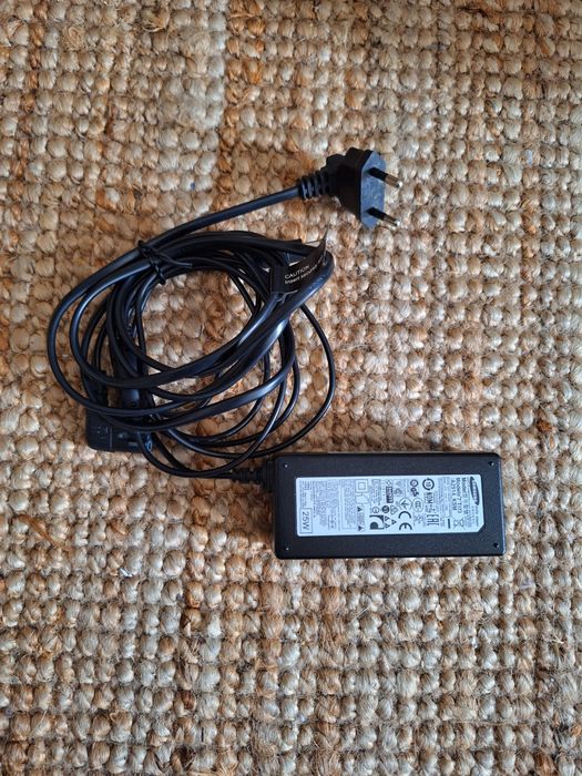 Monitor Plano 27" Full HD