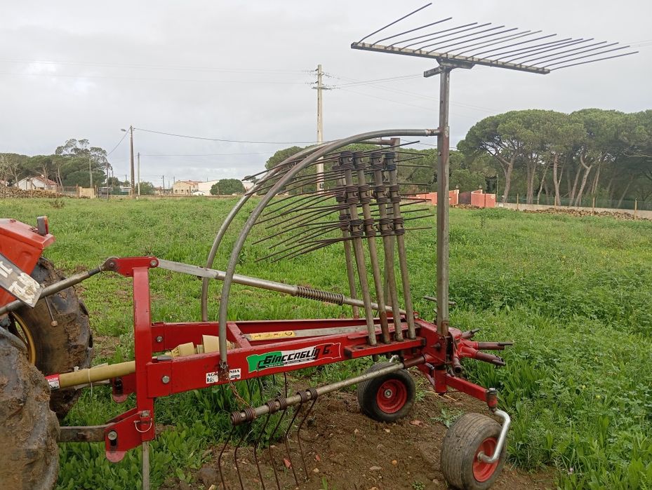 Vendo juntadores de feno/ junta feno.