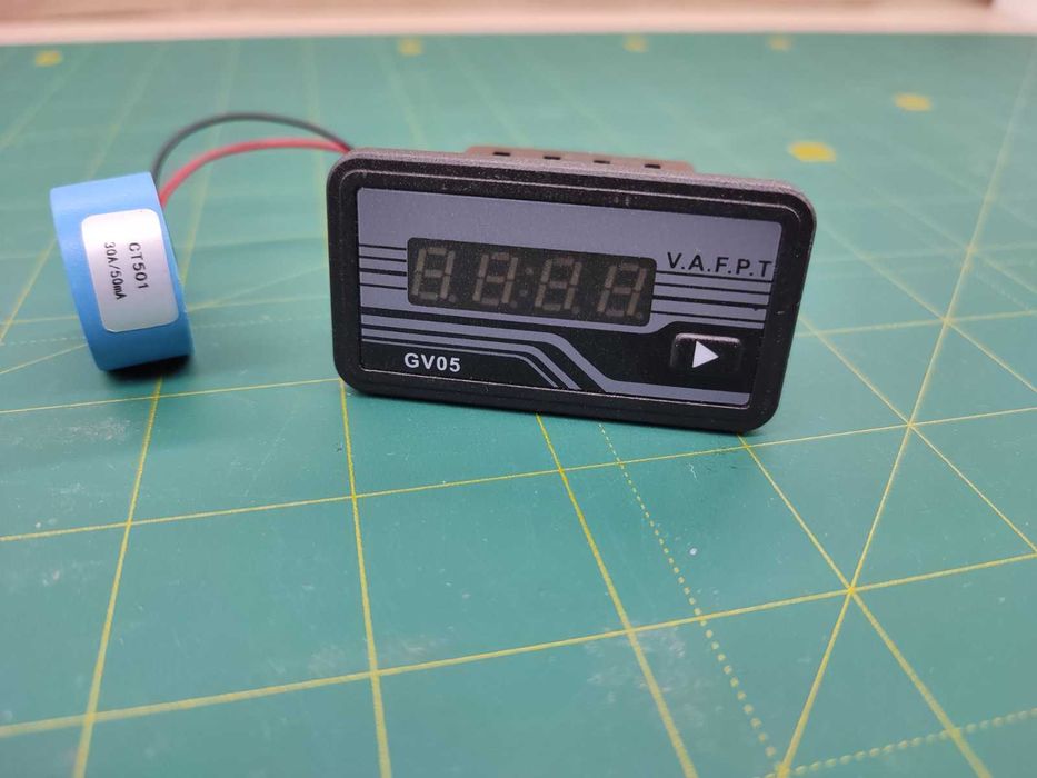 Счётчик моточасов GV05 с ваттметром, вольтметром, частотомером