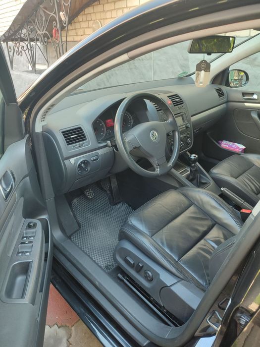 Продам Volkswagen golf 5