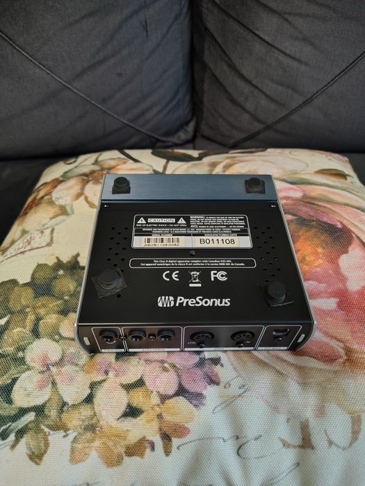 Interface Audio - PreSonus AudioBox 22VSL (Focusrite, Behringer)