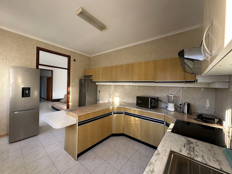 Quarto compartilhado Junto ao Metro da Trindade