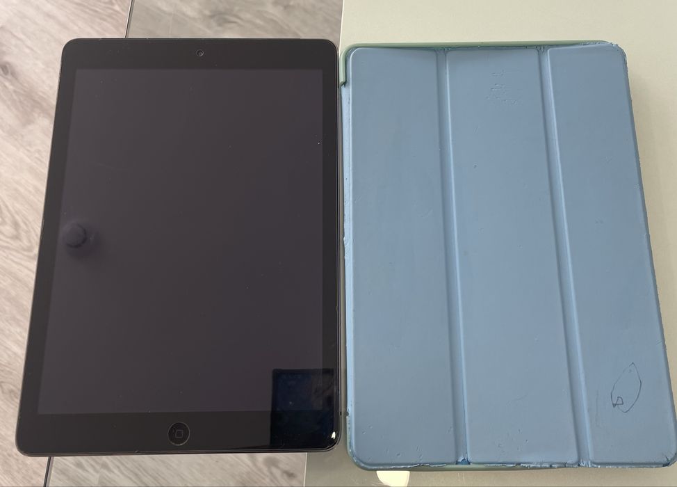 iPad 2014 com tela de 9,7 polegadas, Wi-Fi e celular com cartão SIM, modelo492690108539228161