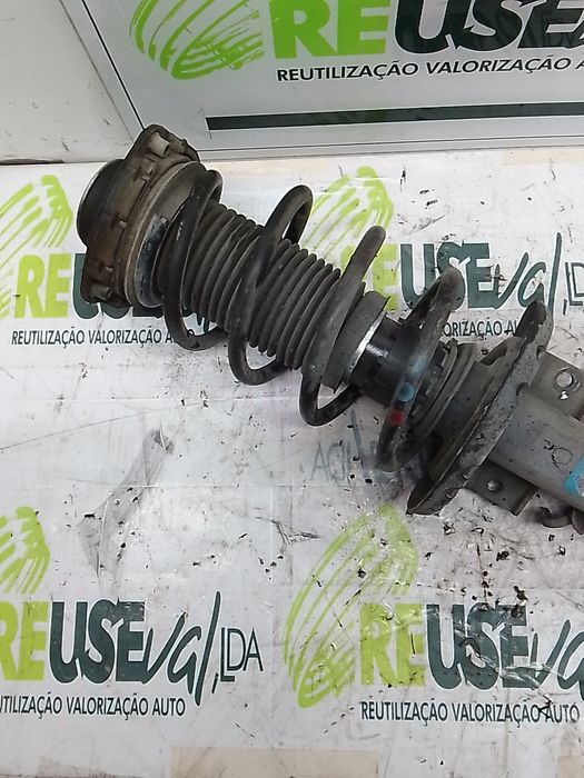 Suspensão frente esquerda VOLKSWAGEN Polo (9N)
