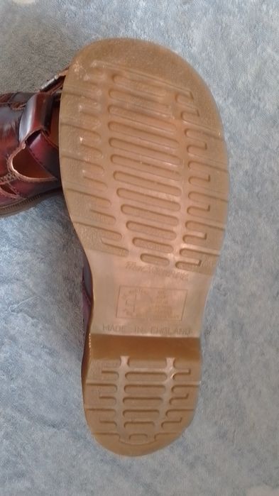 Женские туфли - сандали Dr.Martens.