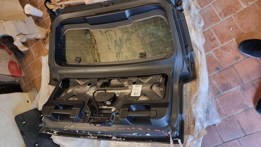 Кришка багажника Range Rover Evoque 12-18