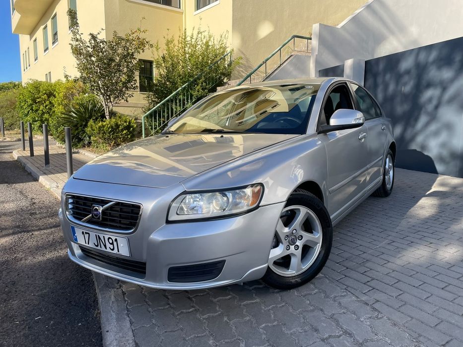 Volvo s40 1.6 hdi com apenas 200 mil km de 2010 versão edrive