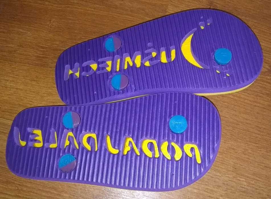 Nowe japonki uśmiechnij się