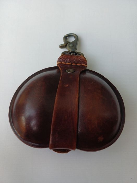 Porta moedas em pele