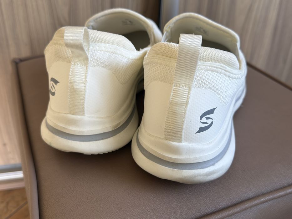 Buty męskie sportowe nowe