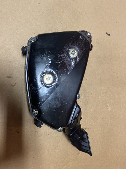 Yamaha Virago XV 750 obudowa filtra powietrza airbox B142