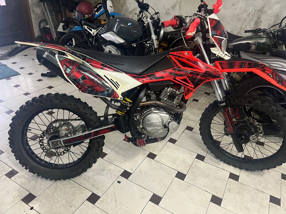 Beta RR 125 Enduro 4T Factory 2016 – Impecavel