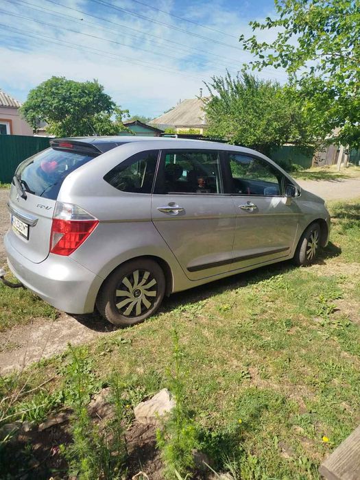 Продам власне авто в гарному стані.